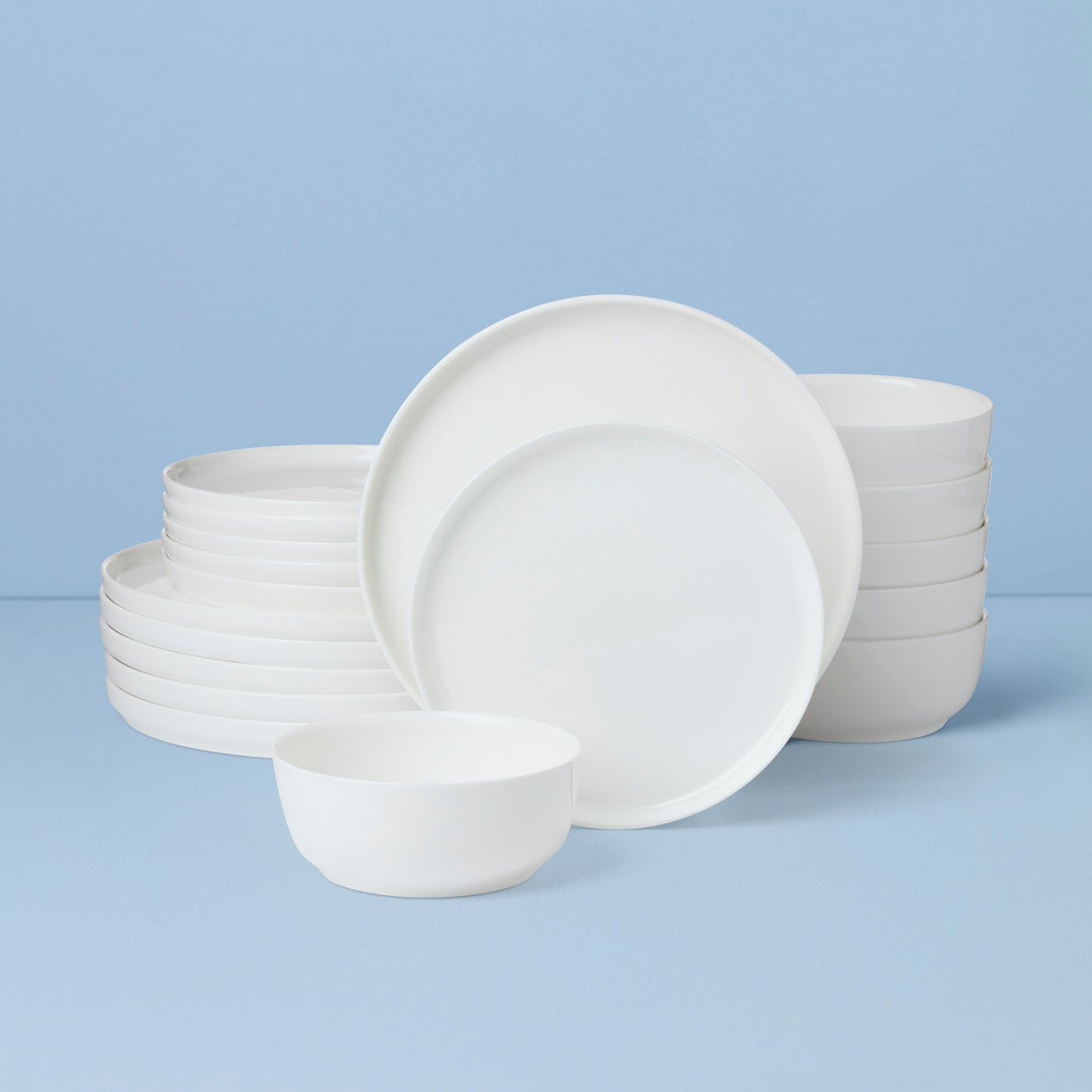 Modern White 18-Piece Dinnerware Set