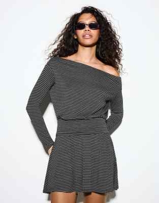 Bershka Printed mini long sleeve dress with sash in grey&black