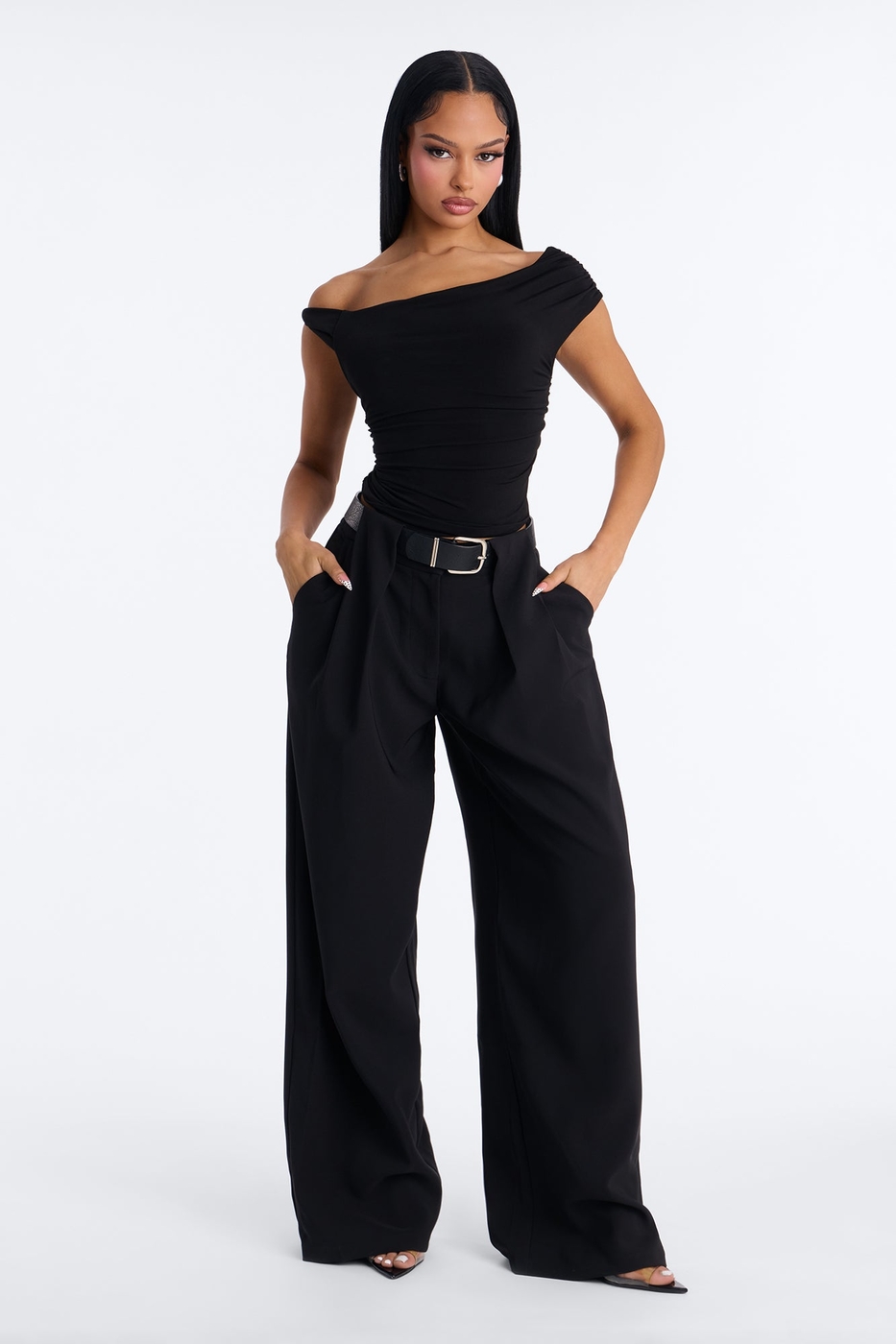 Read The Room Pleated Wide Leg Trousers 33″ - Black