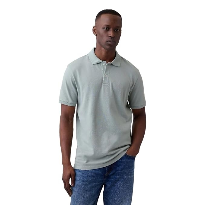 Gap Men Solid Regular fit Half Sleeve Collared Neck T-Shirt